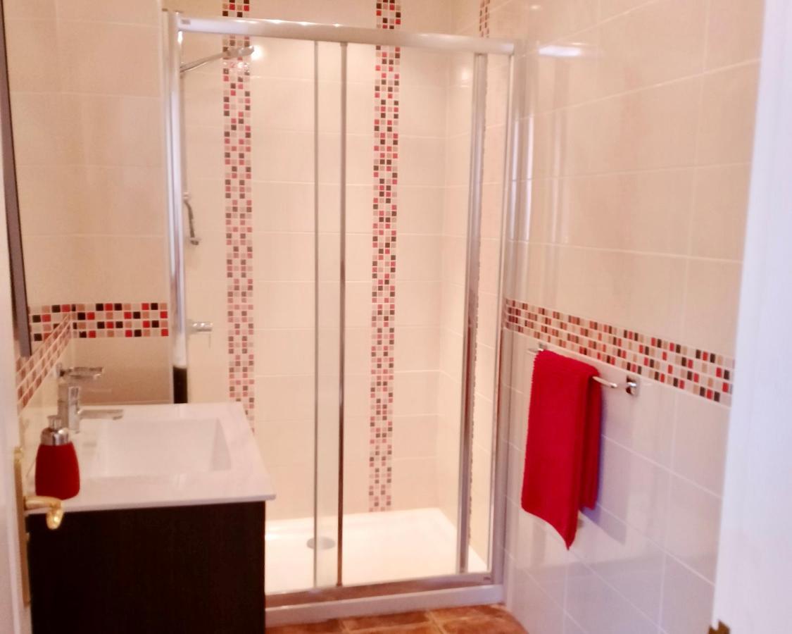 Villa Consuelo - Quiet Location Close To Resorts Buzanada Bagian luar foto