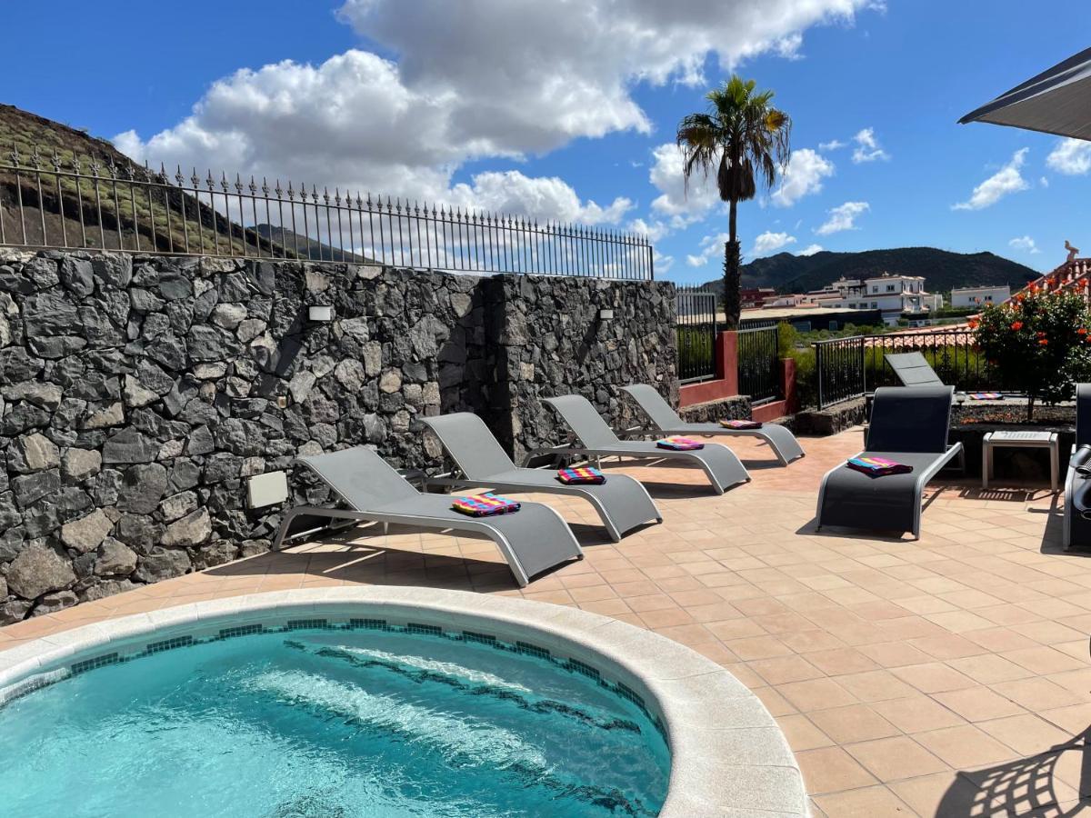 Villa Consuelo - Quiet Location Close To Resorts Buzanada Bagian luar foto