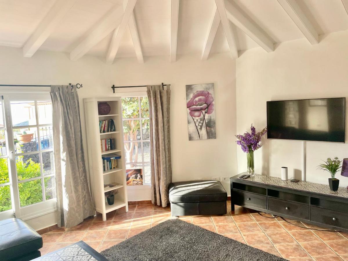 Villa Consuelo - Quiet Location Close To Resorts Buzanada Bagian luar foto